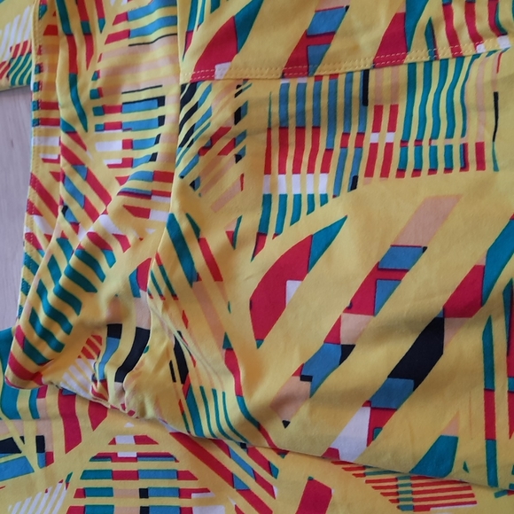 Nwot LuLaRoe Leggings one size - Picture 4 of 4